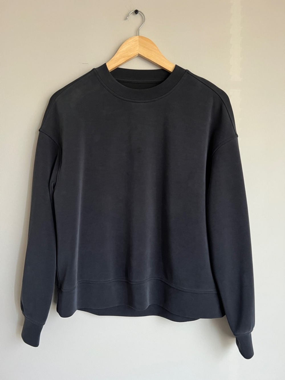 Lululemon Softstreme Black Crewneck Sweatshirt Oversized - Size XS